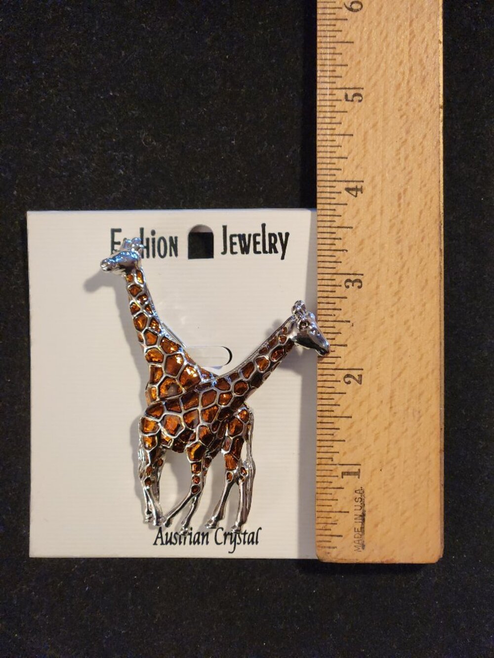 Giraffe brooch - Picture 1 of 2
